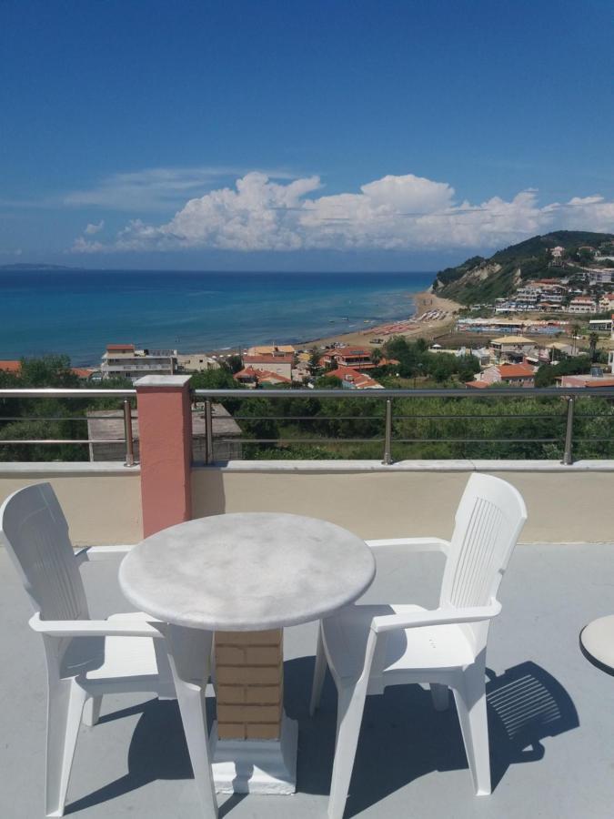 Theos Apartments Agios Stefanos Avliotes  Exterior photo