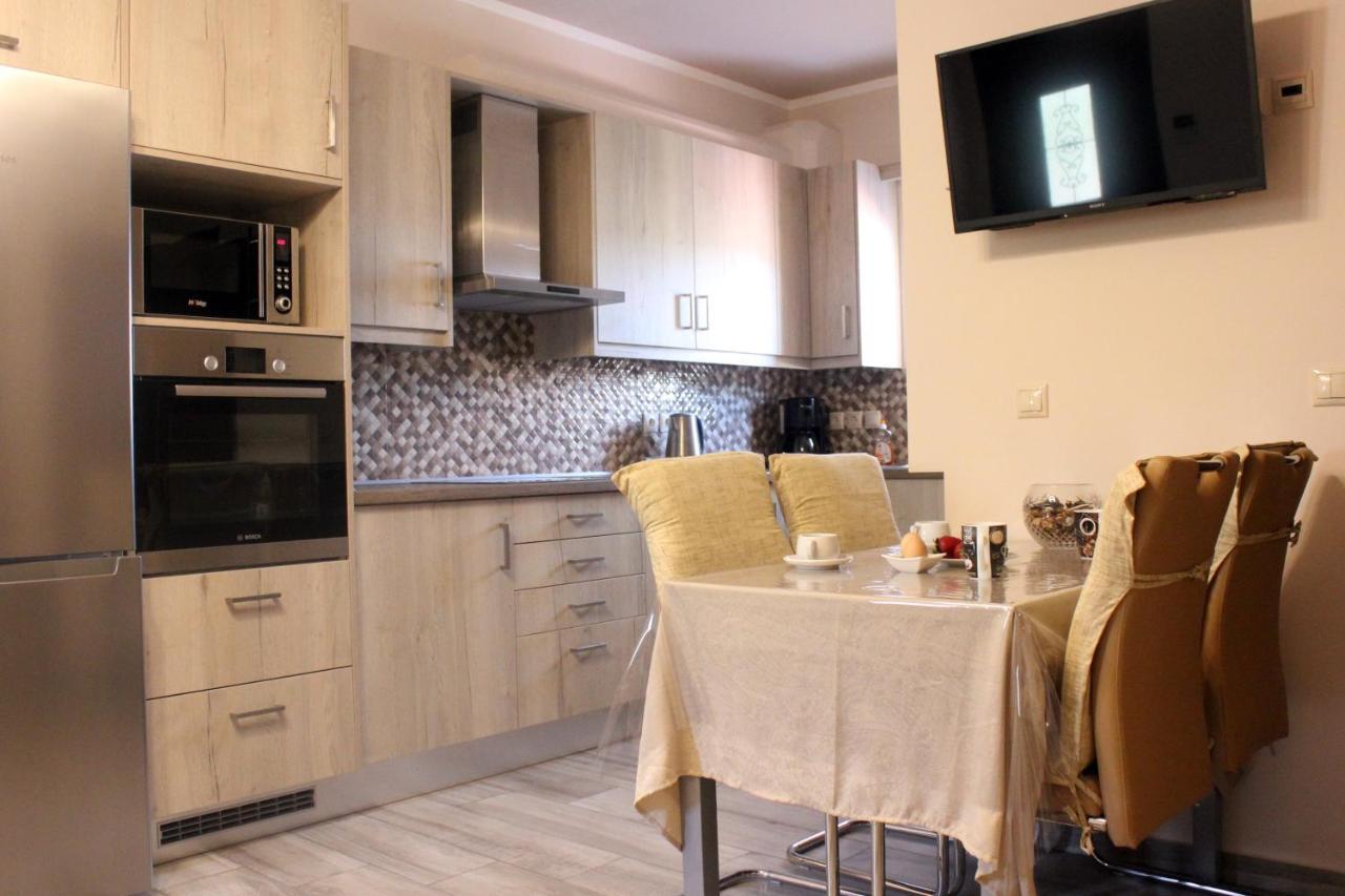Theos Apartments Agios Stefanos Avliotes  Exterior photo